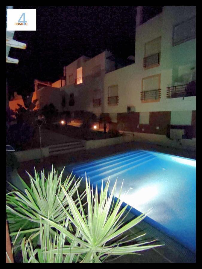 Apartment Home4u - Fantastic 2 Bedroom Apartment, With Pool